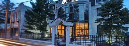 Hotel Vozarev