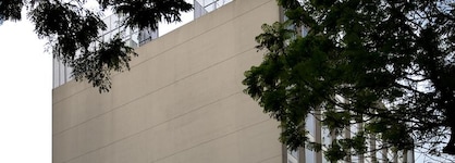 V Hotel Bencoolen