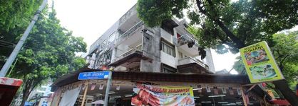 Lacomme Inn