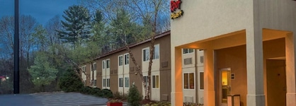Red Roof Inn Plus+ South Deerfield - Amherst