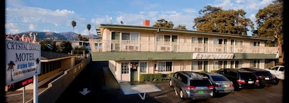 Crystal Lodge Motel
