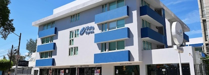 Suites Futura Plaza Del Sol