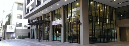 Season Five Hotel