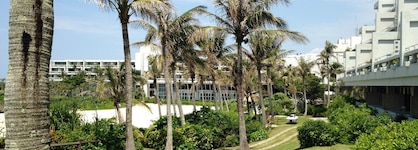 Palace In Moon Beach