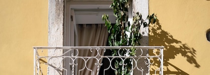 Alfama Yellow House