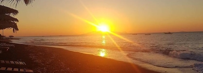 Honeymoon Beach Studios