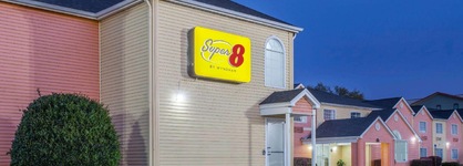 Super 8 By Wyndham Pensacola