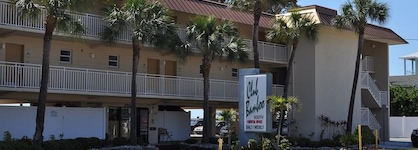 Club Bamboo South
