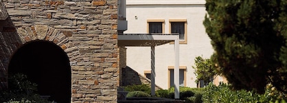 Porto Kea Suites