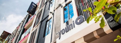 the youniQ Hotel