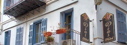 Dias Hotel