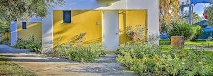 Alex Beach Hotel - Bungalows