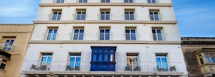 Blubay Apartments By St Hotels