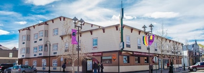 Edgewater Hotel
