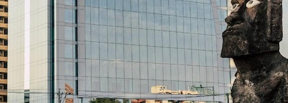 Renaissance Santiago Hotel By Marriott