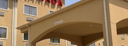 Ramada By Wyndham College Station