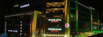 Golden Palace Hotel