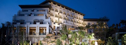 Golden Bay Resort