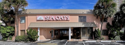 Club Sea Oats