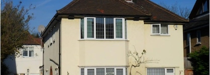 Carlton Lodge