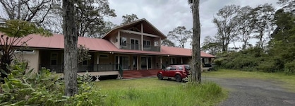 Volcano Forest Inn