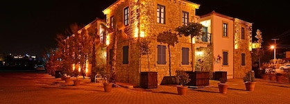 Bay C Hotel