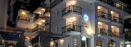 Hotel Azimut
