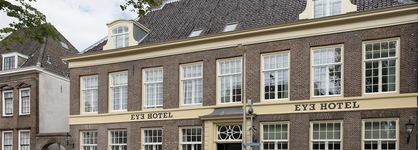 Eye Hotel