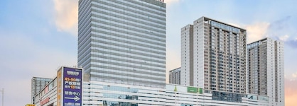 Guangzhou Pearl River International Hotel （Yijing Lu Metro Station）
