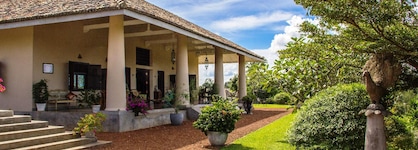 Villa Mayurana By Edwards Collection