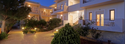 Fotis Studios Apartments