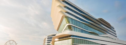 Conrad Manila