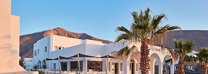 Aqua Blue Hotel