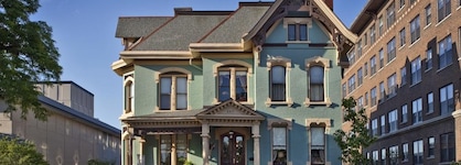 Kalamazoo House