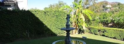 Bed And Breakfast In Hollywood Hills
