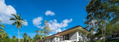 Phangan Akuna