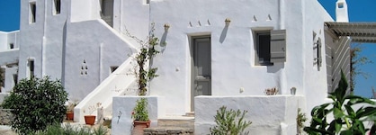 Aeraki Villas