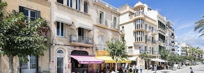 Sitges Group Ocean