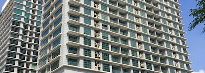 Acappella Suite Hotel