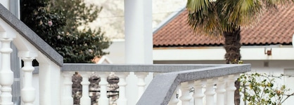 Step To Kotor Bay Stoliv