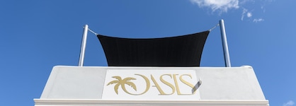 Oasis Hotel