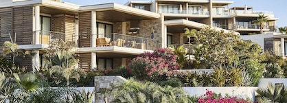 Chileno Bay Resort & Residences, Auberge Collection