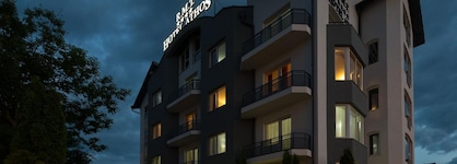 Hotel Athos Rmt