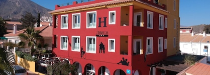 Atrium Hotel