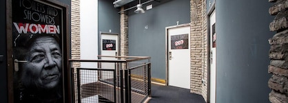 Black Swan Hostel Sevilla