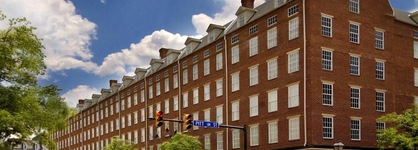 The Alexandrian Old Town Alexandria, Autograph Collection