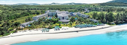 Le Meridien Khao Lak Resort & Spa