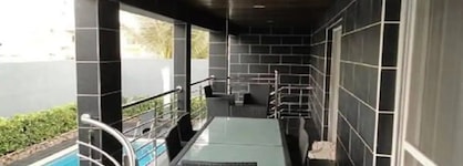 Villa French Luxe