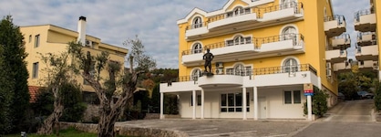 Hotel Crnogorska Kuća