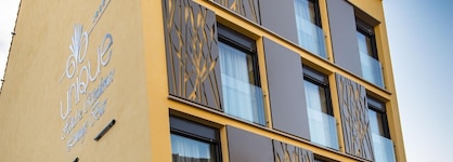 Unique Hotel & Residence